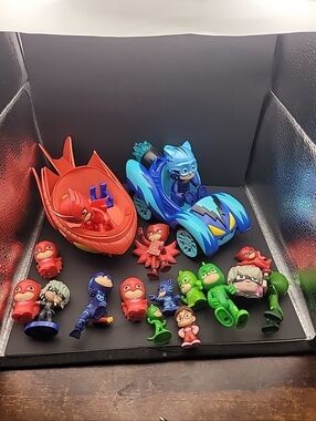 Disney PJ Mask Figures Lot of 18 Toys & Vehicles